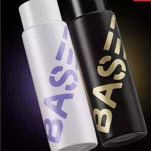 Black and White Bottle Set